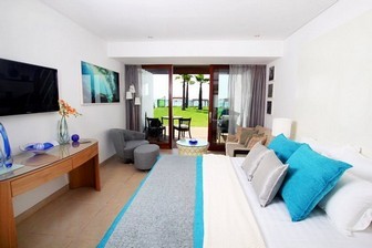 מלון חוף נחשולים