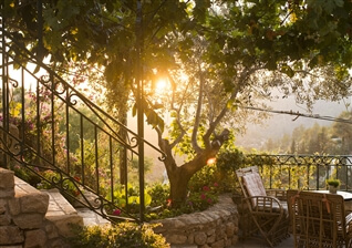 מעל המעיין - עין כרם