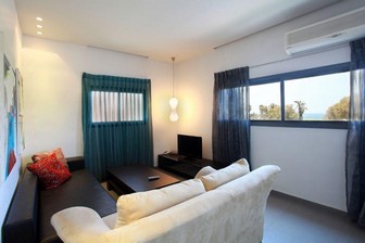 דירת סטודיו מול קו המים