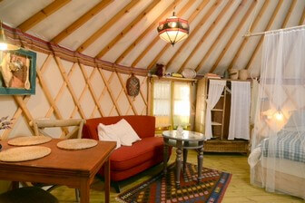 היורט באבירים