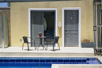 פנינה בלב היער