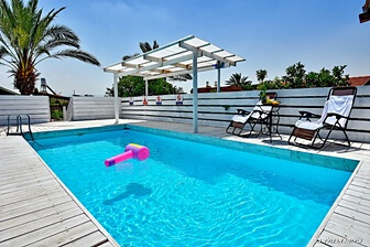 בקתות מעיינות האהבה