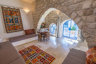 the way inn צפת the way inn צפת