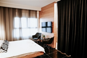 יהלום לבן בחרמון - White Diamond יהלום לבן בחרמון - White Diamond