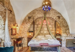 מול ציון מול ציון