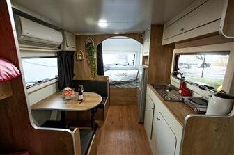 הקראוון של ויויאן הקראוון של ויויאן