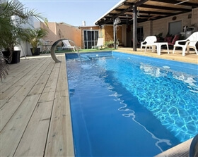 אצל סיגלית בחצר