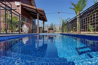 על גדות הירדן