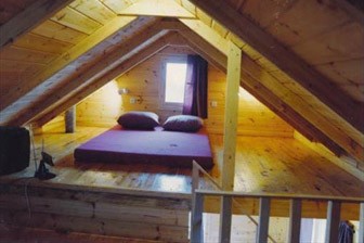 עפרוני בקתות נופש