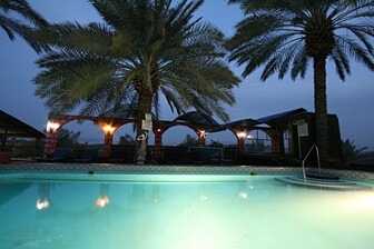 בקתות עץ - נוף ירדן